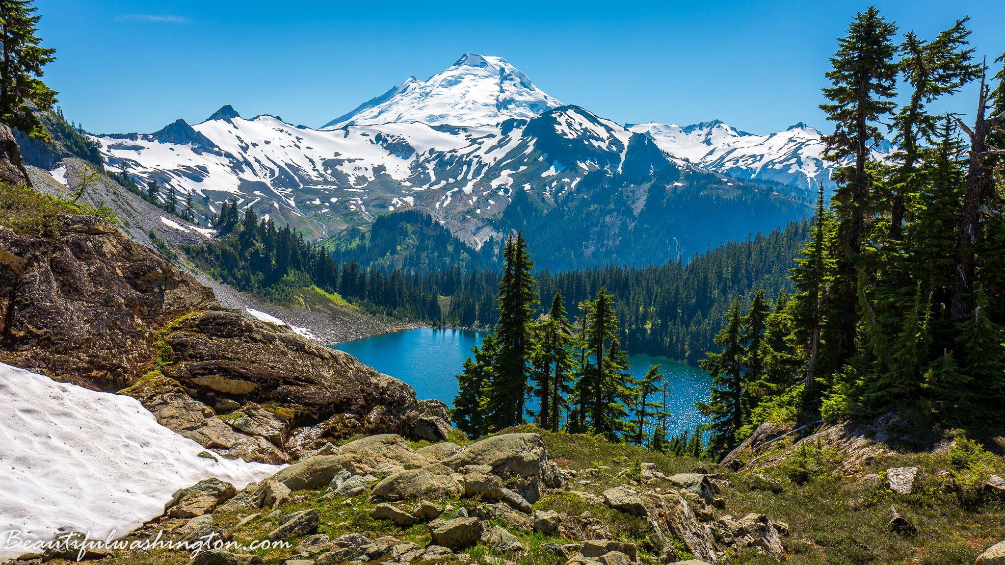 Photo of Mount Baker made from the Chain Lakes Trail